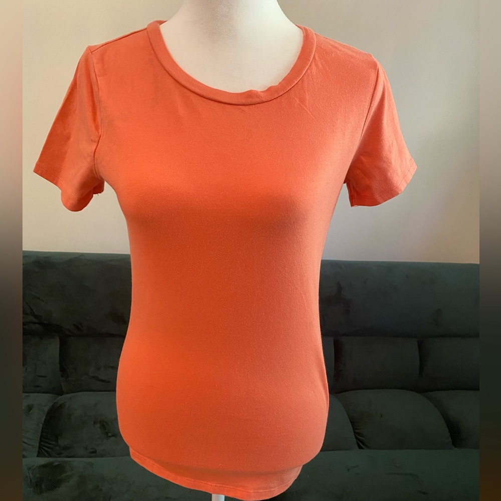 Salmon soft cotton Gap basic tee